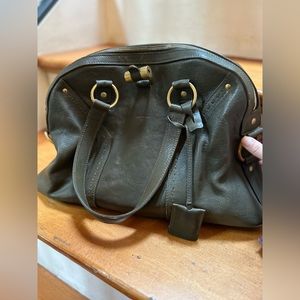 Yves Saint Laurent Muse Leather Hand Bag